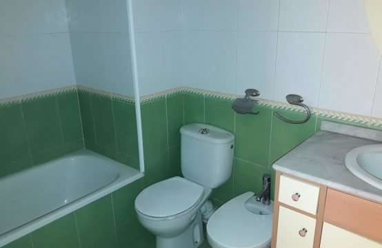 PISO DE 3 HABITACIONES