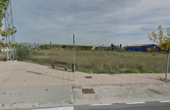 Parcela urbana de uso industrial en Vinaròs